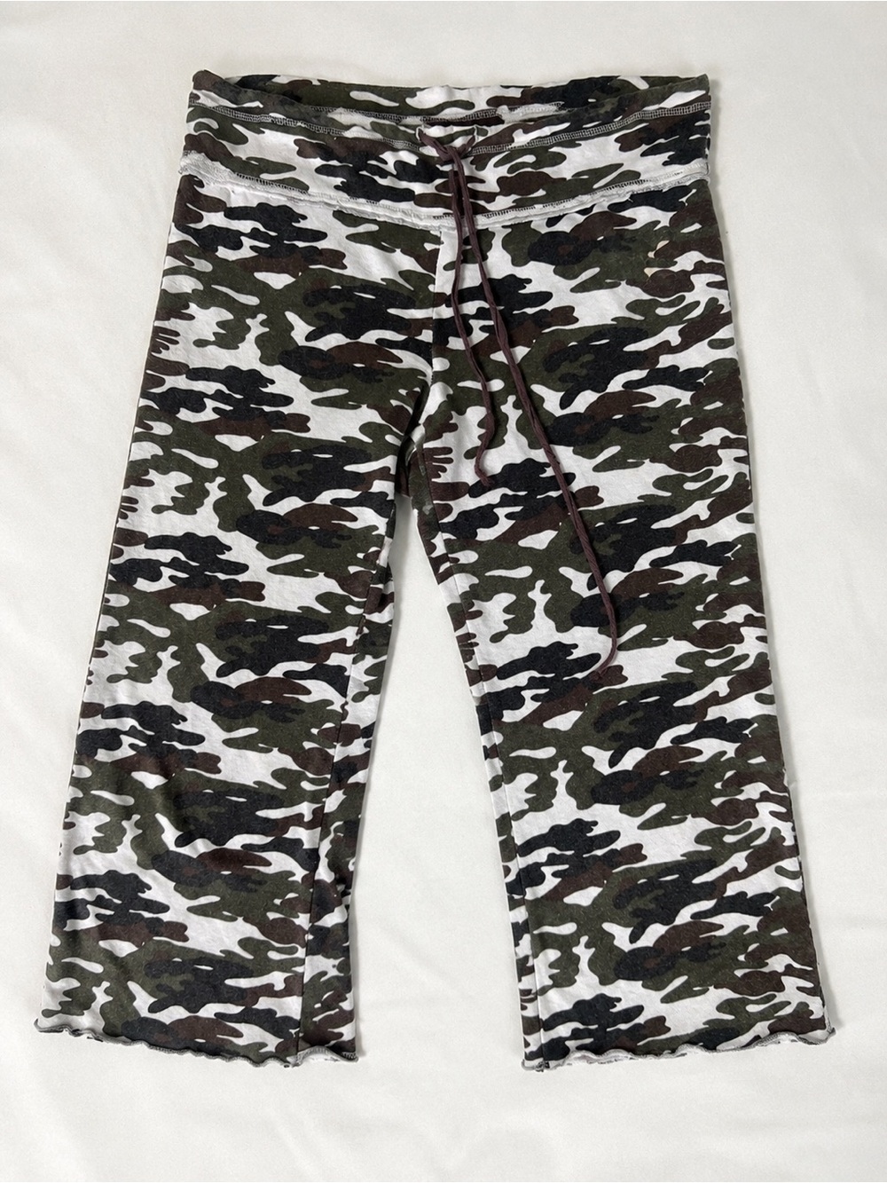 Vintage Camo Low Rise Capri Sweatpants | Size Small | Y2K